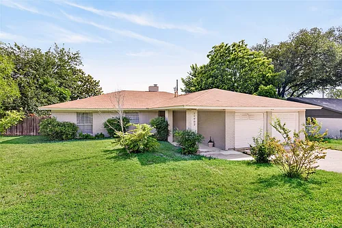 11902 Oakbrook Dr Photo 1