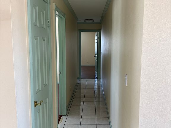 4th image of 4143 39th St APT 6