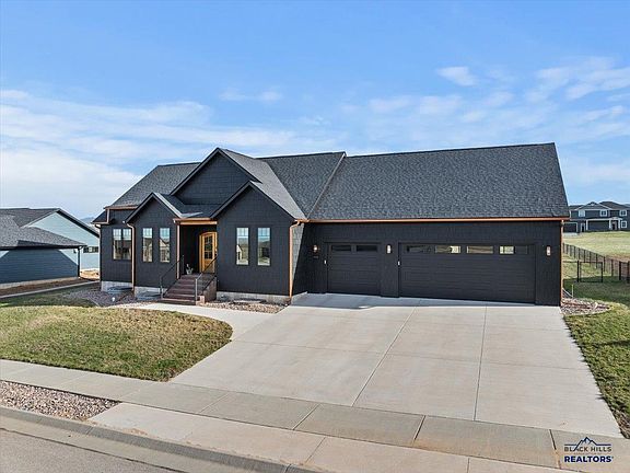 2nd image of 2323 TALISKER AVENUE