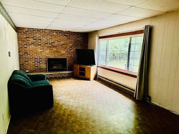 5th image of 314 Acre Ct