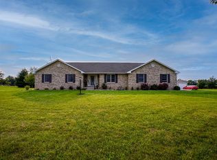 5711 Tahoe Dr, Clinton, IL 61727