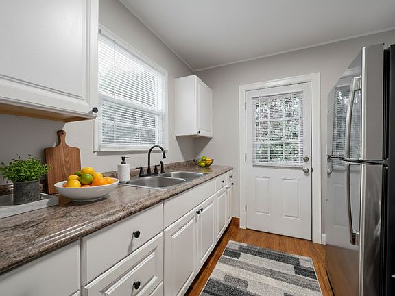 3rd image of 4515 N Montana Ave #4515