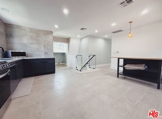713 Devirian Pl, Altadena, CA 91001