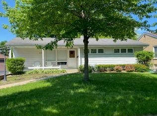 4228 Washington St, Downers Grove, IL 60515