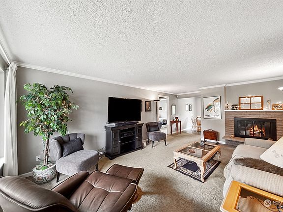 3rd image of 5002 79th Avenue Ct E #B