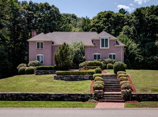 3 Wolfpen Ln, Southborough, MA 01772