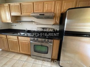 1183 Deerfield Rd APT A, Deerfield, IL 60015