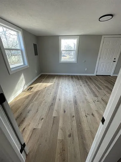 222 Fairmont Avenue - B — Photo 3