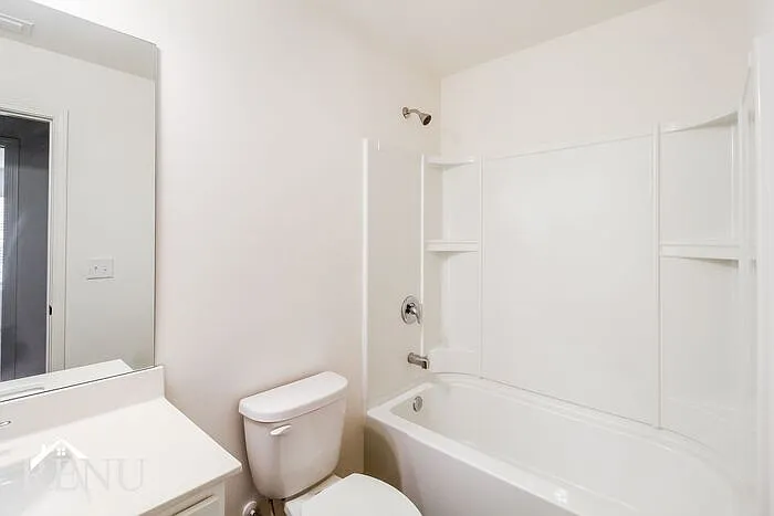 3108 Calcutta St — Photo 12