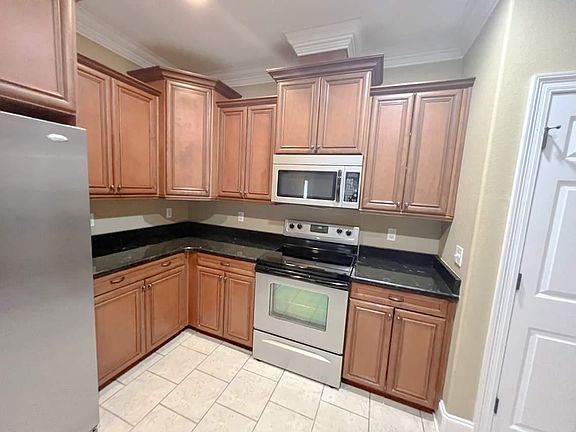3rd image of 2427 Ludmila Ln