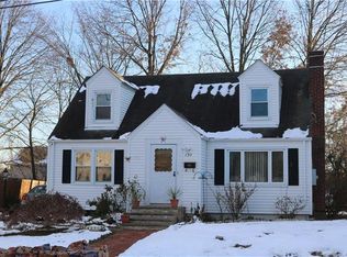 137 Tredeau St, Hartford, CT 06114