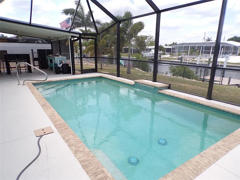 21088 Edgewater Dr — Photo 23