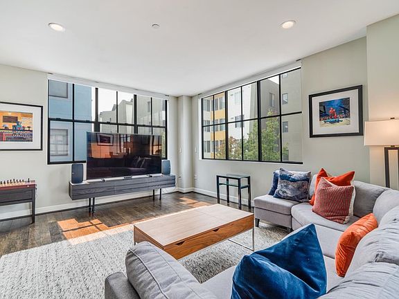 2nd image of 800 High St APT 101