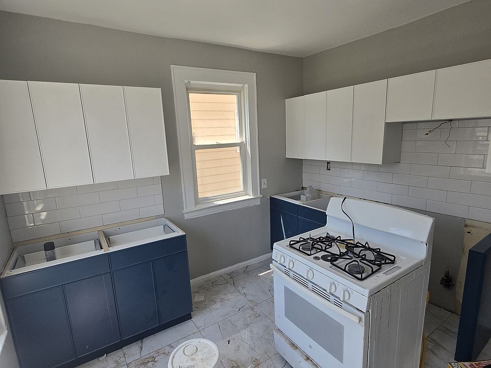 1st image of 180 Columbia Ave #G1