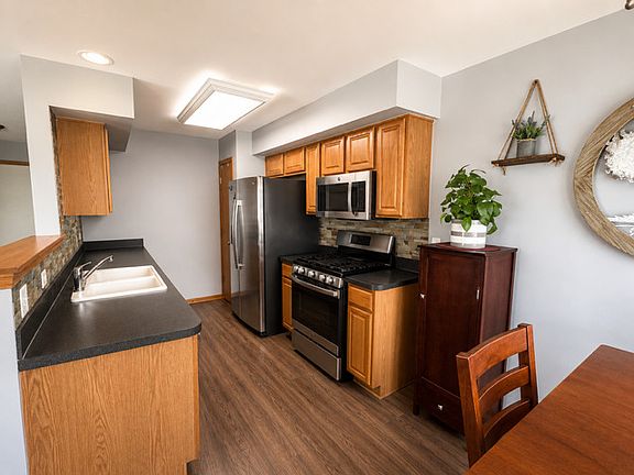 5th image of 39082 Welsh Ln