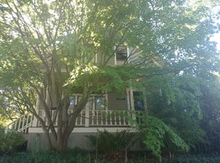 7015 20th Ave NW, Seattle, WA 98117