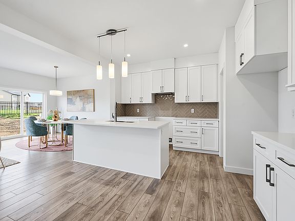 4th image of 22615 89th Ave NW