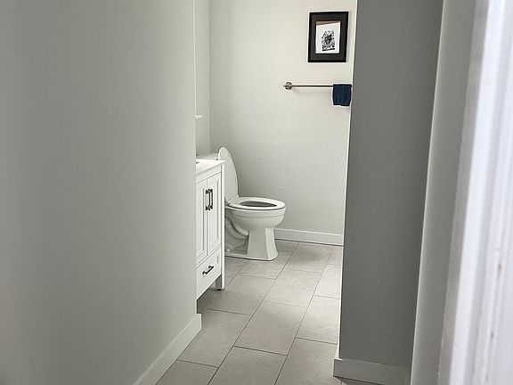 4th image of 1462 Commonwealth Ave #2
