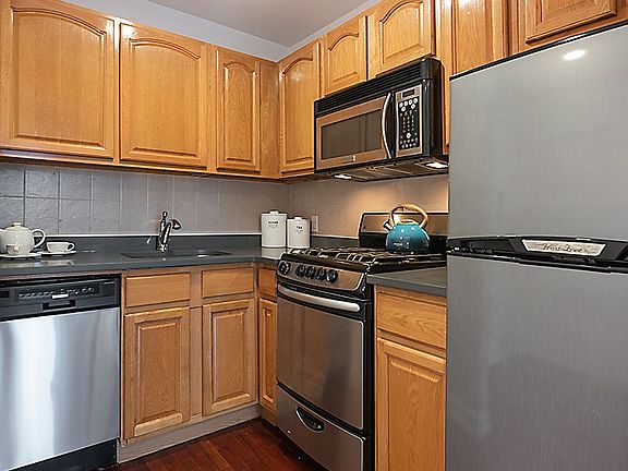 3rd image of 2216 Frederick Douglass Blvd #B5