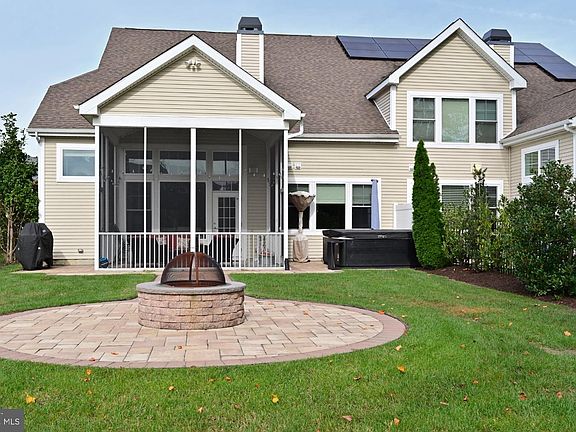 2nd image of 19151 Cavendish Way