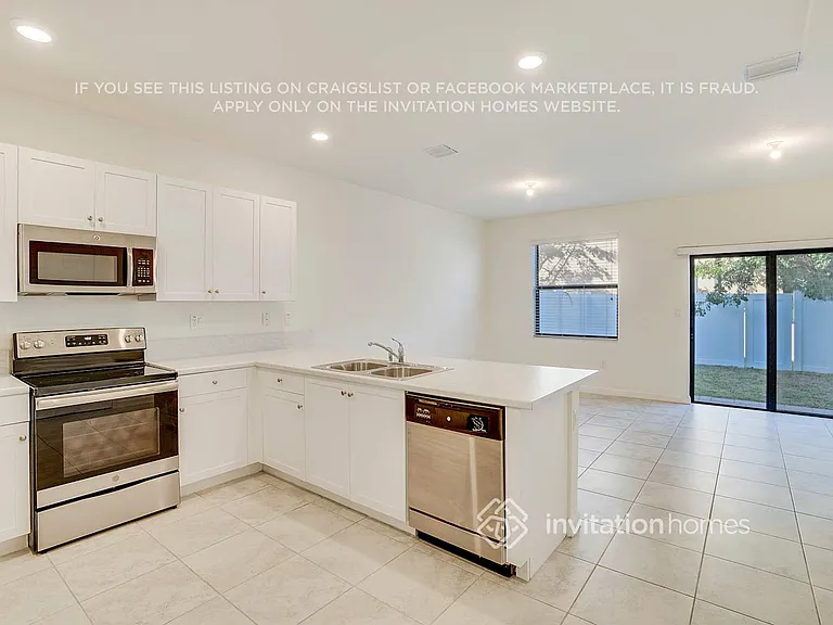 3373 W 105th Ter — Photo 5