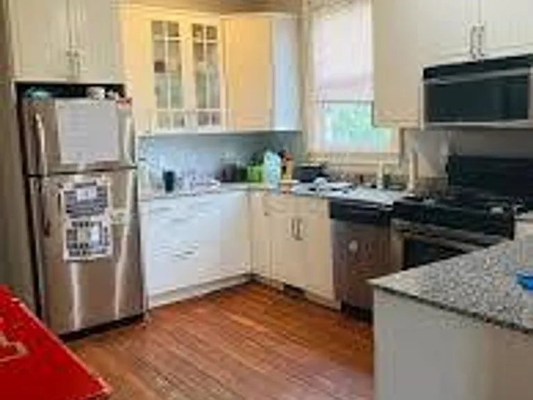 735 Parker St #1 — Photo 6