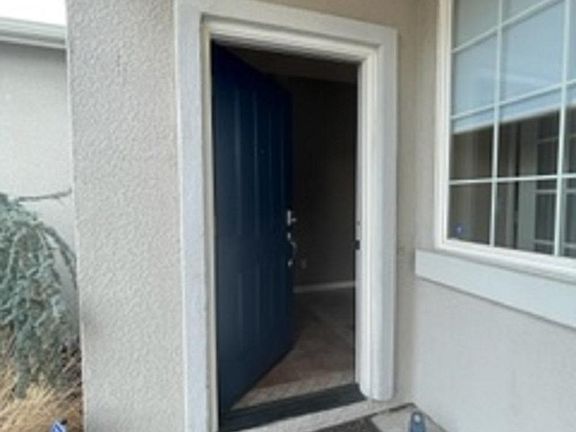 2nd image of 5747 Sonora Pass Dr