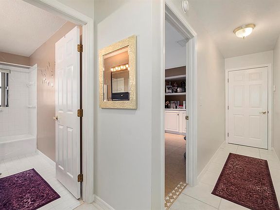 4th image of 1912 SE Twin Bridge Cir