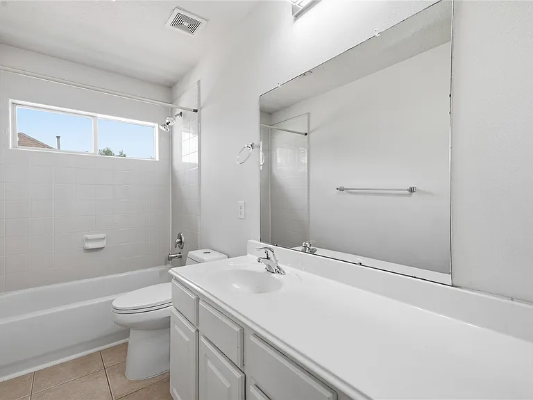 6165 Darlington Ct — Photo 28