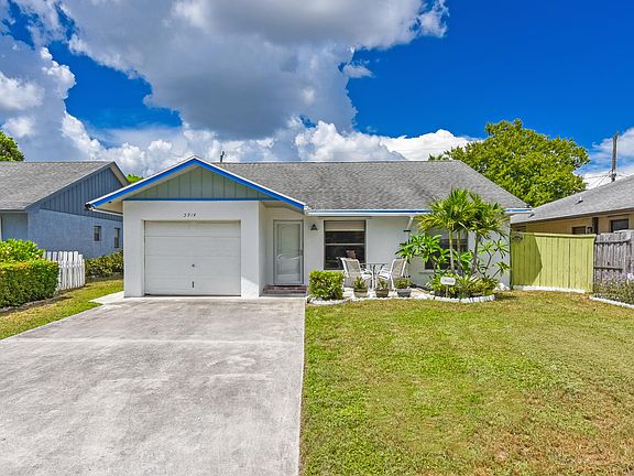 2nd image of 5914 SE Wilsie Drive