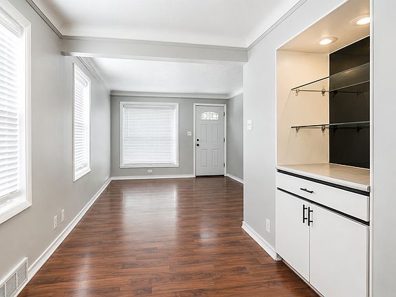 5th image of 3412 Starr Rd