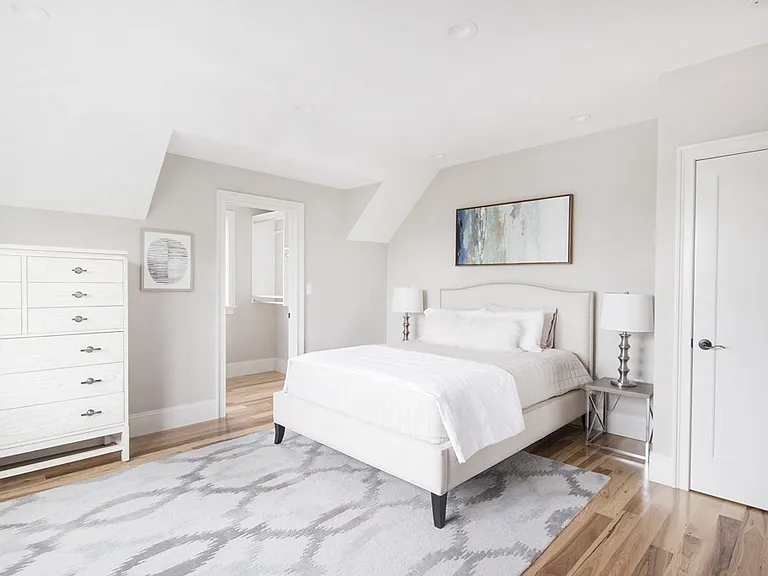 44 Evergreen St #4 — Photo 9