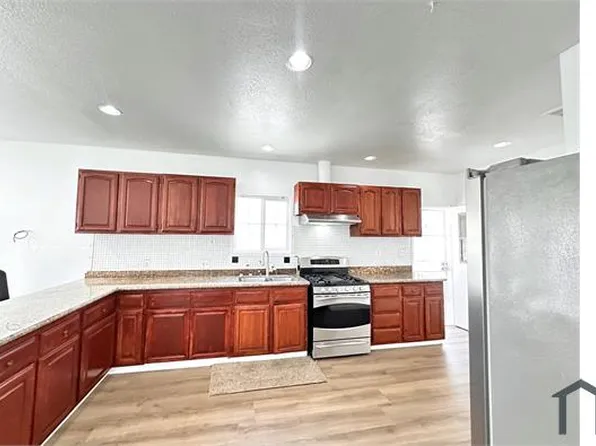 1336 83rd Ave, Oakland, CA 94621