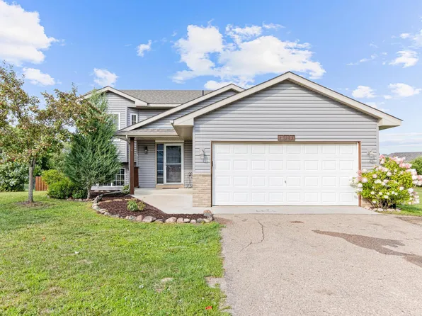 423 Lake Dr, Winsted, MN 55395
