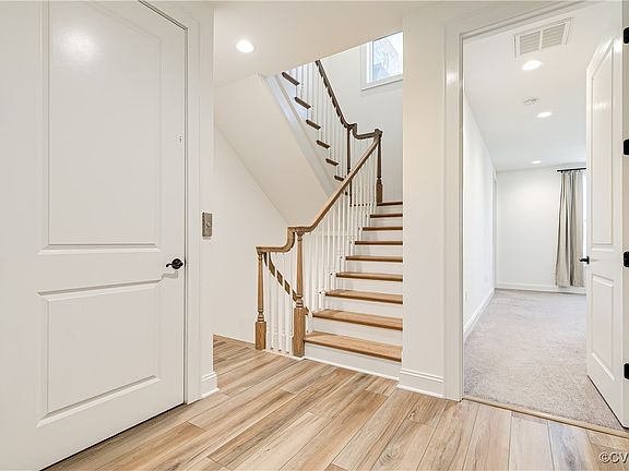 5th image of 123 Wellie Hill Pl #B