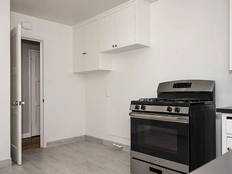 652 Orange Grove Ave — Photo 9