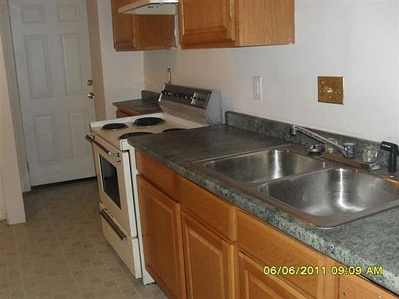 Kitchen - 470 Cesar Chavez