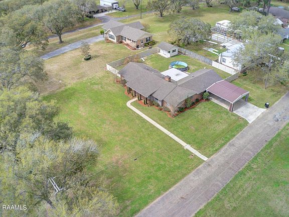 3rd image of 101 Aucoin Dr