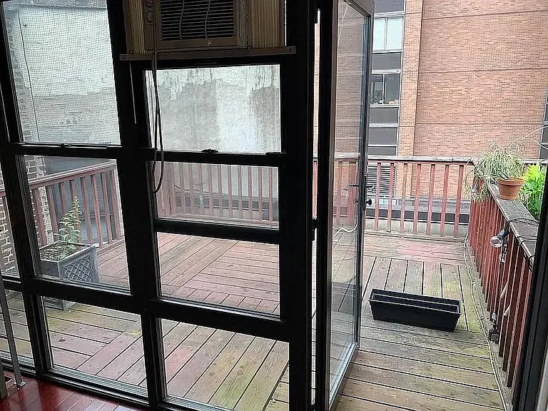 241 E 58th St #PHT — Photo 3