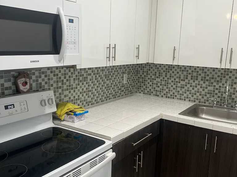SW 74th Ct — Photo 11