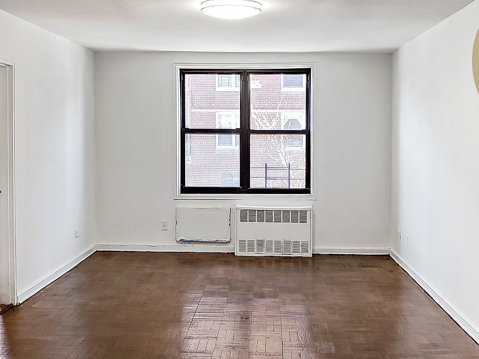 1st image of 2299 E 13th St APT 1D