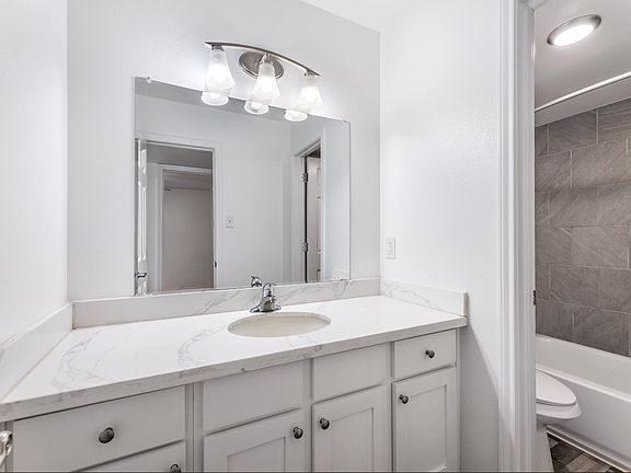 5th image of 6100 Westcreek Dr #2-228