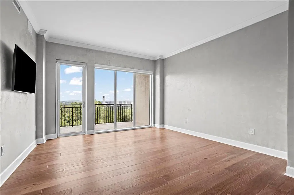 1 bed, 2.0 bath, 1452 sqft, $4,200 — Photo 2