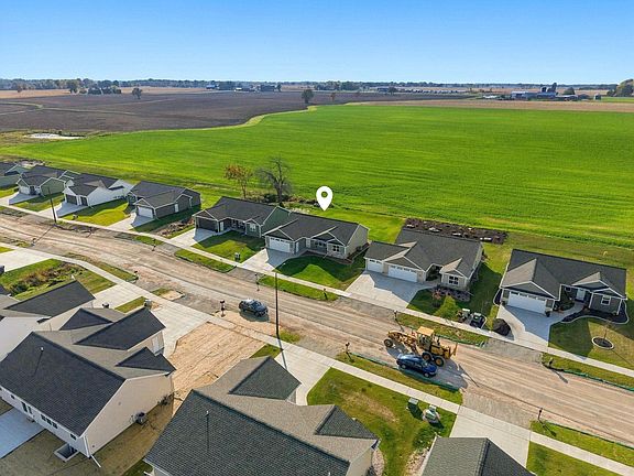 3rd image of 1729 Freeman Dr