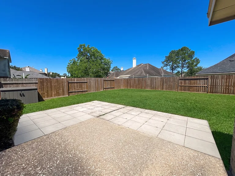 4320 Blossomwood Dr — Photo 16