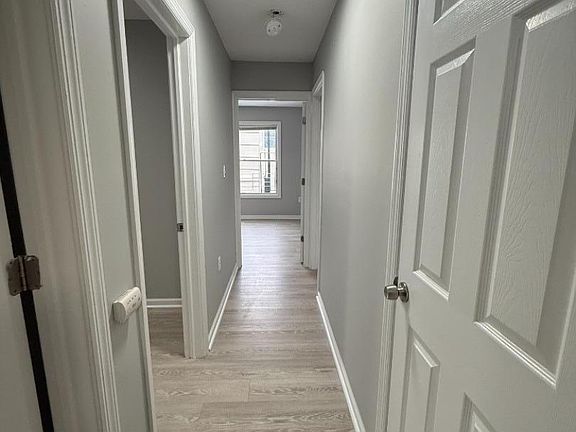 5th image of 34 Auburn St #2