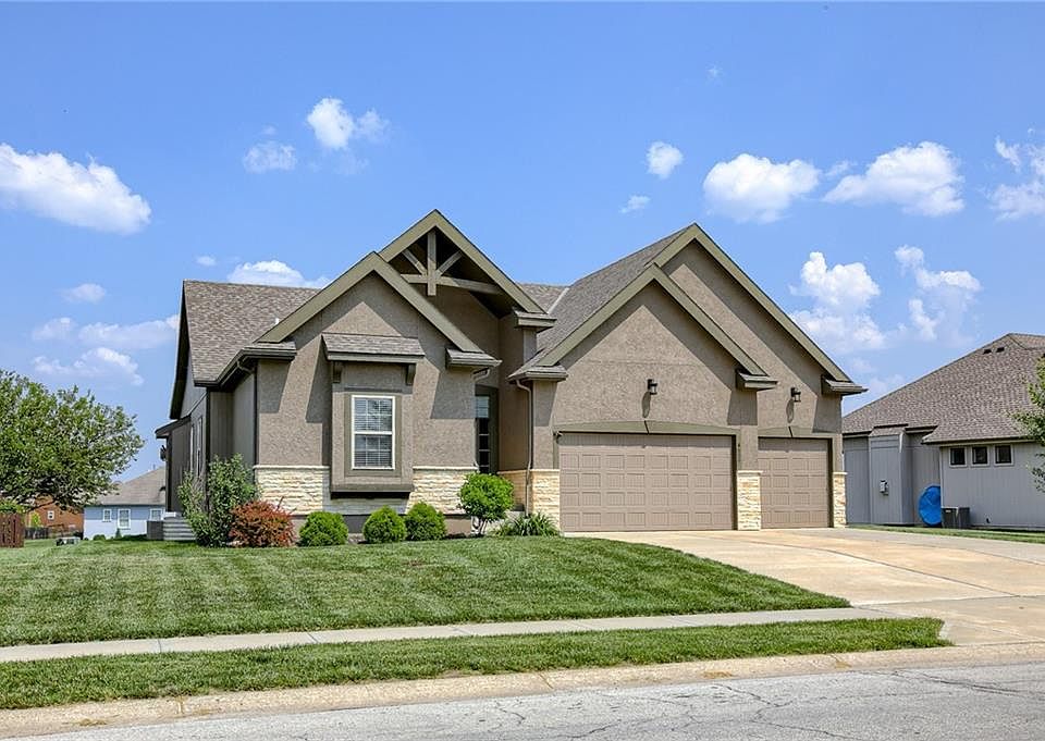 4609 SW Raintree Dr, Lees Summit, MO 64082 Zillow