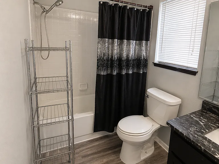 6353 Greyhawk Ave — Photo 11