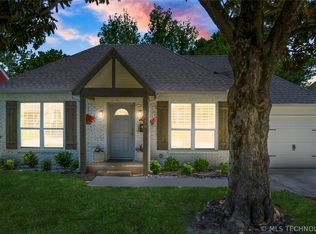 2518 E 17th St, Tulsa, OK 74104