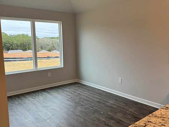 5th image of 49 Trophy Loop